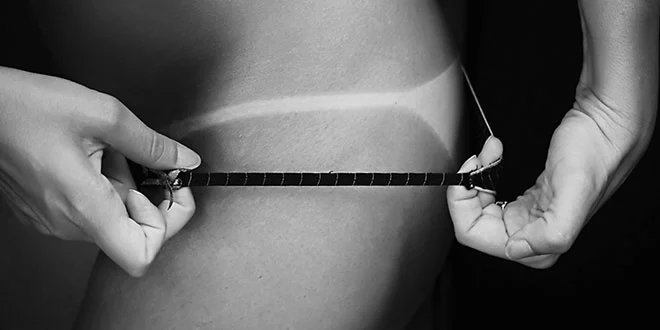 গোপনাঙ্গের শুষ্কতা কেন হয়: কারণ, লক্ষণ ও সমাধান